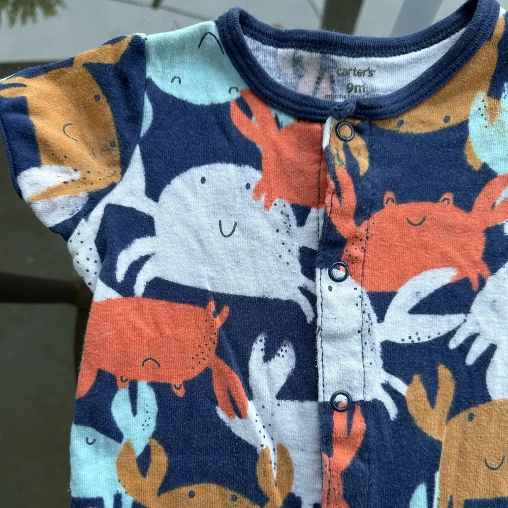 Carter’s Baby Crabs Snap Up Short Sleeve Romper in Navy/White - Size 9 Months